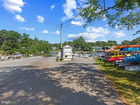 Exterior - 1153 Hampton Rd, Annapolis, MD 21409 photo 12 of 13