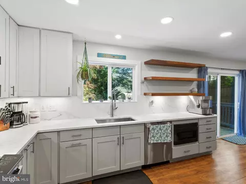 Kitchen - 1153 Hampton Rd, Annapolis, MD 21409 photo 1 of 1