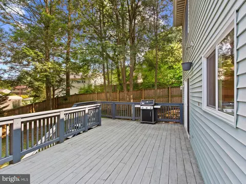 Exterior - 1153 Hampton Rd, Annapolis, MD 21409 photo 4 of 13