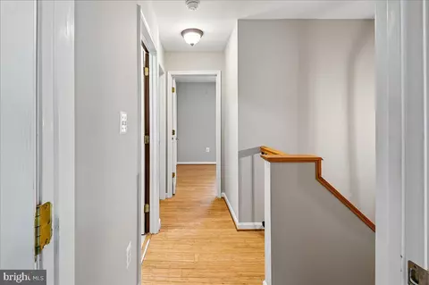 Entry Way - 3592 Fontron Dr, Edgewater, MD 21037 photo 9 of 11