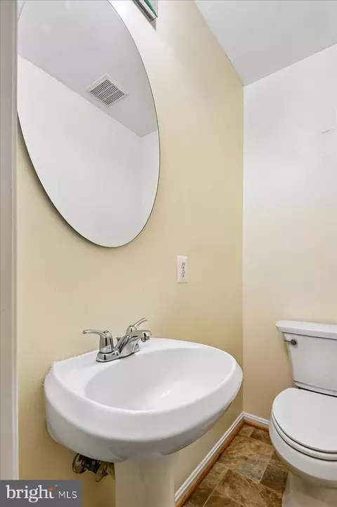 Bath - 3592 Fontron Dr, Edgewater, MD 21037 photo 1 of 5