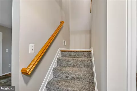 Entry Way - 3592 Fontron Dr, Edgewater, MD 21037 photo 7 of 11