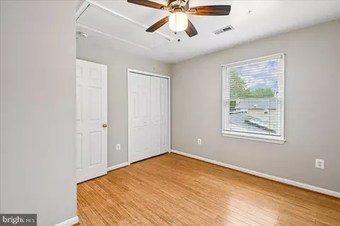 Bedroom - 3592 Fontron Dr, Edgewater, MD 21037 photo 6 of 9