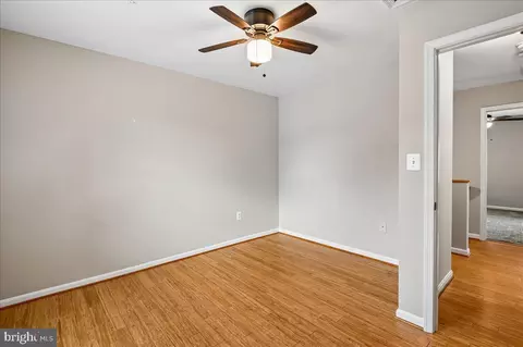 Bedroom - 3592 Fontron Dr, Edgewater, MD 21037 photo 5 of 9