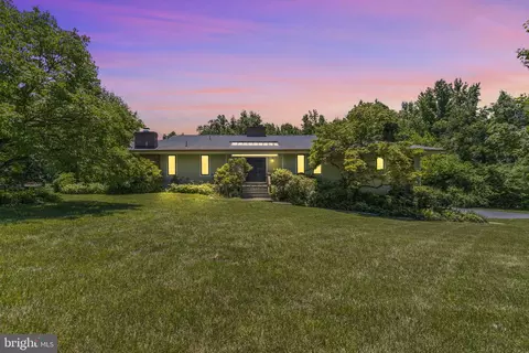 1047 Sugar Maple Dr, Davidsonville, MD 21035