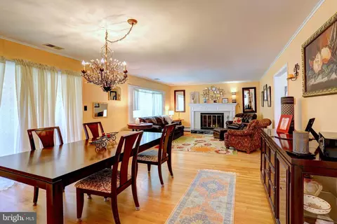 Dining - 166 Sillery Bay Rd, Pasadena, MD 21122 photo 2 of 2