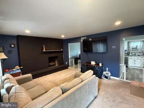 Living - 751 220th St, Pasadena, MD 21122 photo 1 of 1