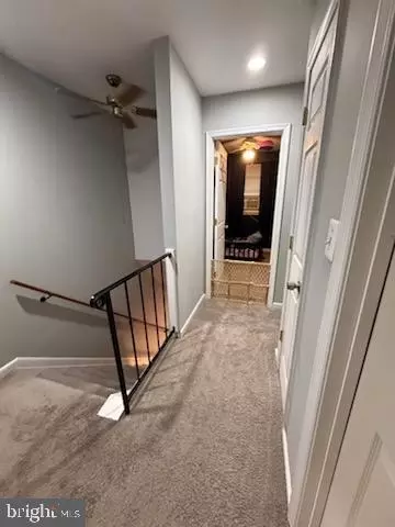 Entry Way - 751 220th St, Pasadena, MD 21122 photo 7 of 7