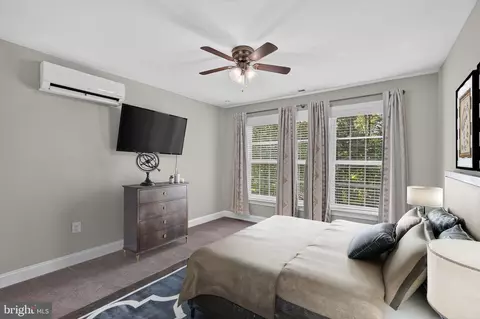 Bedroom - 7167 Ohio Ave, Hanover, MD 21076 photo 4 of 6