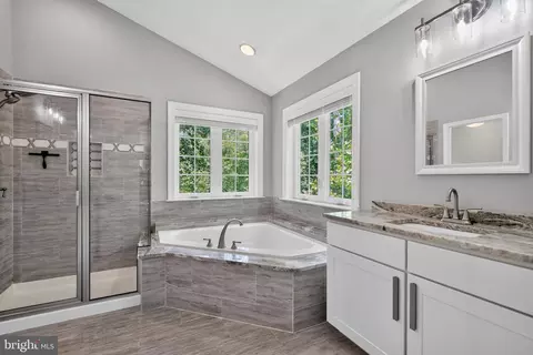 Bath - 7167 Ohio Ave, Hanover, MD 21076 photo 2 of 6