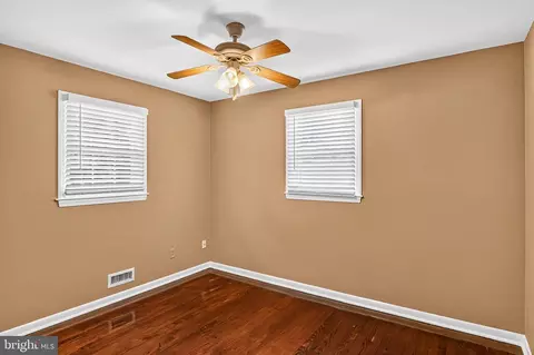 Bedroom - 628 Bruce St, Brooklyn, MD 21225 photo 2 of 5