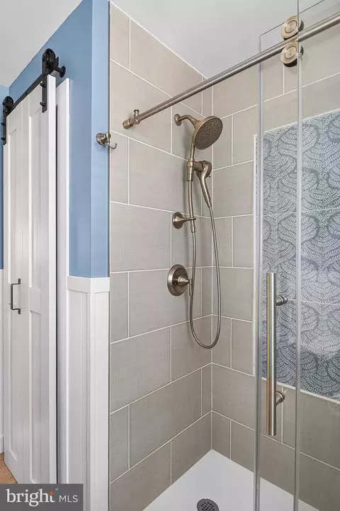 Bath - 628 Bruce St, Brooklyn, MD 21225 photo 2 of 5