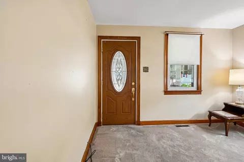 Entry Way - 7807 Harbor Dr, Orchard Beach, MD 21226 photo 1 of 3
