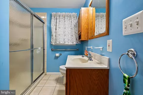 Bath - 7807 Harbor Dr, Orchard Beach, MD 21226 photo 1 of 2
