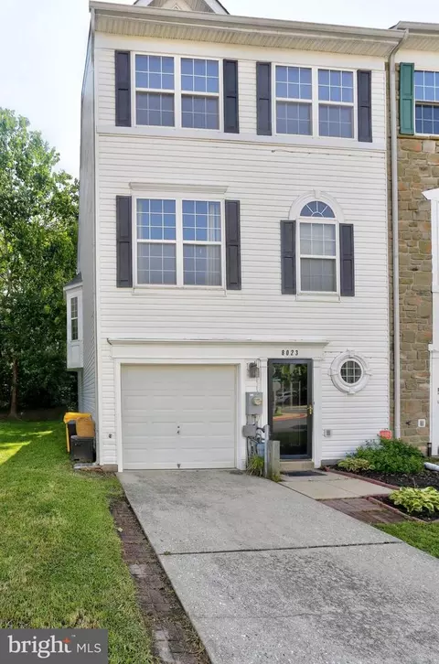 Exterior - 8023 Apple Valley Dr, Pasadena, MD 21122 photo 2 of 8