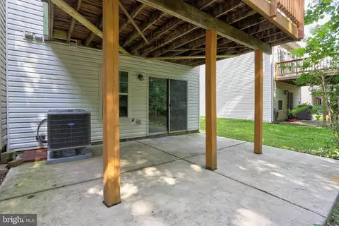 Exterior - 8023 Apple Valley Dr, Pasadena, MD 21122 photo 7 of 8