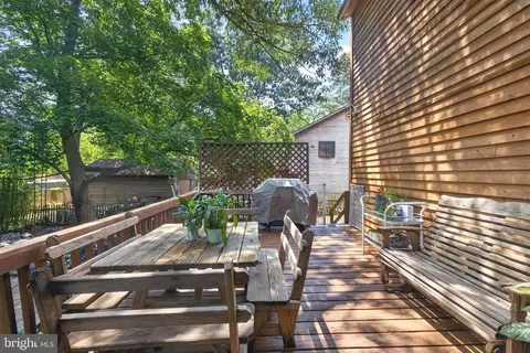 Exterior - 1189 Highview Dr, Annapolis, MD 21409 photo 6 of 17