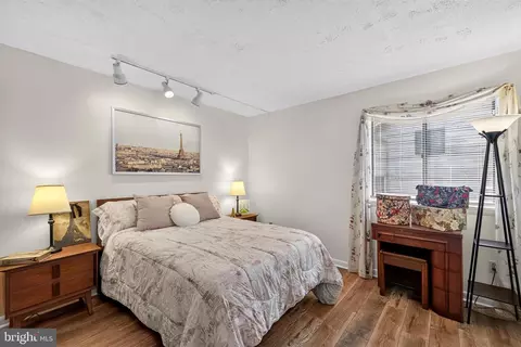 Bedroom - 1189 Highview Dr, Annapolis, MD 21409 photo 1 of 17