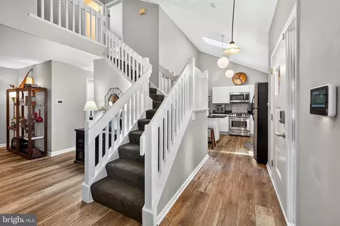 Entry Way - 1189 Highview Dr, Annapolis, MD 21409 photo 8 of 11