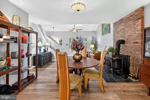 Dining - 1189 Highview Dr, Annapolis, MD 21409 photo 1 of 2