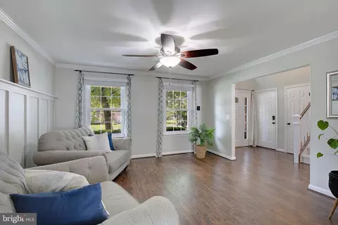 Entry Way - 300 Bugle Ct, Odenton, MD 21113 photo 5 of 14