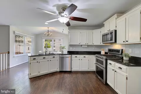 Kitchen - 300 Bugle Ct, Odenton, MD 21113 photo 1 of 4