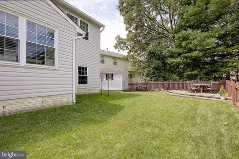 Exterior - 300 Bugle Ct, Odenton, MD 21113 photo 8 of 12
