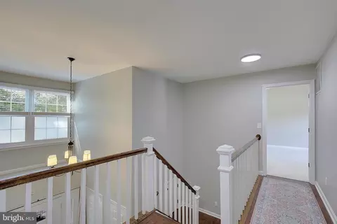 Entry Way - 300 Bugle Ct, Odenton, MD 21113 photo 10 of 14