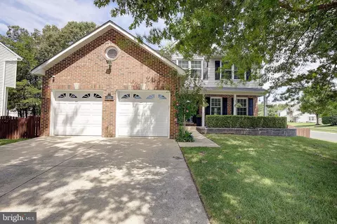 Exterior - 300 Bugle Ct, Odenton, MD 21113 photo 3 of 12