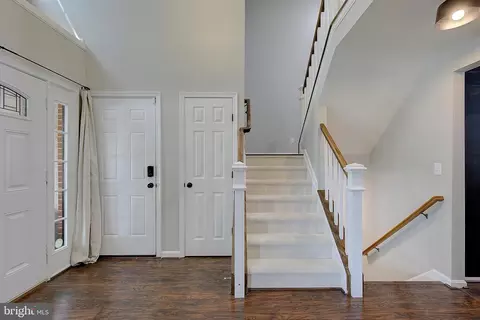 Entry Way - 300 Bugle Ct, Odenton, MD 21113 photo 4 of 14