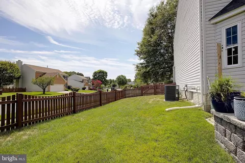 Exterior - 300 Bugle Ct, Odenton, MD 21113 photo 10 of 12