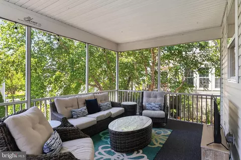 Exterior - 1920 Eamons Way, Annapolis, MD 21401 photo 5 of 18