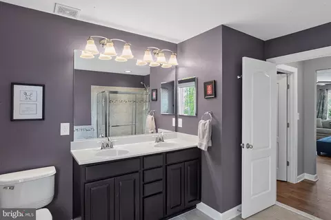 Bath - 1920 Eamons Way, Annapolis, MD 21401 photo 2 of 4