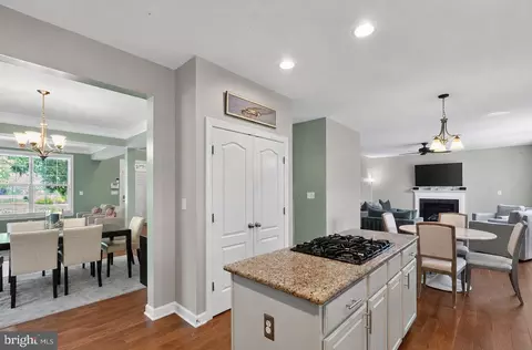 Entry Way - 1920 Eamons Way, Annapolis, MD 21401 photo 6 of 13