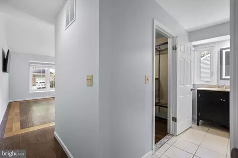 Entry Way - 114 Spring Place Way, Annapolis, MD 21401 photo 2 of 6