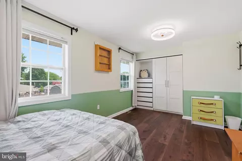 Bedroom - 178 Seagull Dr, Pasadena, MD 21122 photo 2 of 5