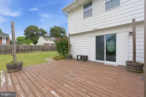 Exterior - 178 Seagull Dr, Pasadena, MD 21122 photo 7 of 8