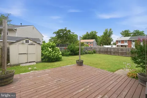 Exterior - 178 Seagull Dr, Pasadena, MD 21122 photo 6 of 8