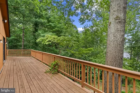 Exterior - 783 Sonne Dr, Annapolis, MD 21401 photo 7 of 9