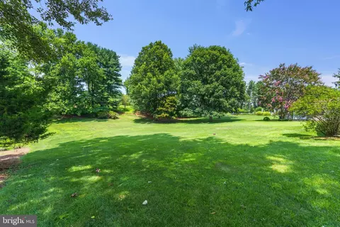 Exterior - 1838 Brett Ct, Annapolis, MD 21401 photo 8 of 11