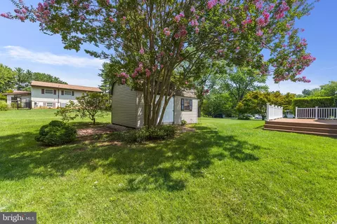 Exterior - 1838 Brett Ct, Annapolis, MD 21401 photo 5 of 11