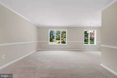 Living - 1838 Brett Ct, Annapolis, MD 21401 photo 2 of 6