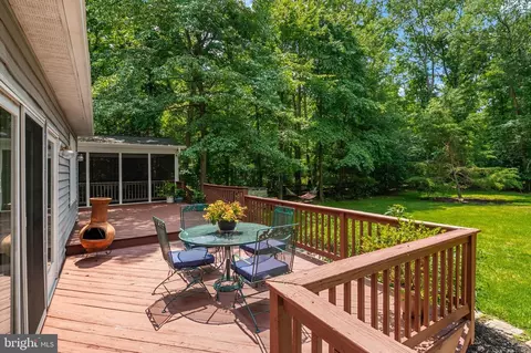 Exterior - 1499 Westcliff Dr, Pasadena, MD 21122 photo 4 of 12