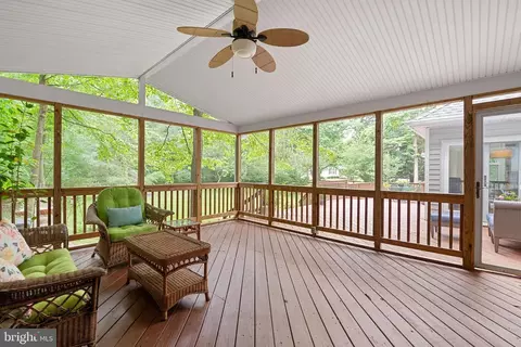 Exterior - 1499 Westcliff Dr, Pasadena, MD 21122 photo 2 of 12