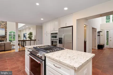 Kitchen - 1499 Westcliff Dr, Pasadena, MD 21122 photo 3 of 4