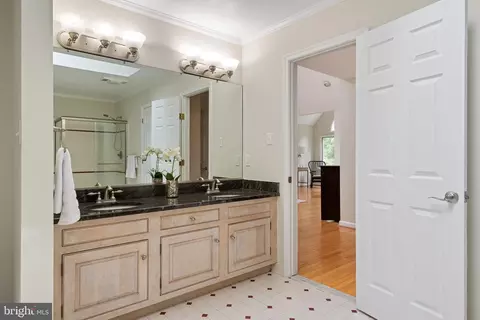 Bath - 1499 Westcliff Dr, Pasadena, MD 21122 photo 3 of 6