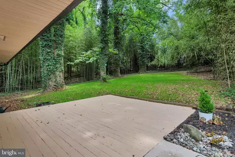 Exterior - 1350 Ritchie Hwy, Arnold, MD 21012 photo 5 of 12