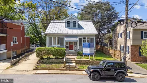 13 Annapolis St, Annapolis, MD 21401 photo 2