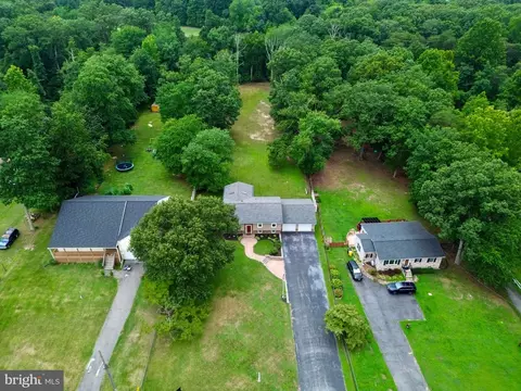 View/Area - 7884 Belhaven Ave, Pasadena, MD 21122 photo 1 of 3