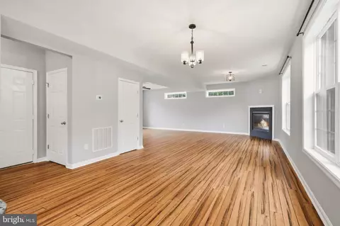 Living - 706 Trapper Way, Deale, MD 20751 photo 5 of 16